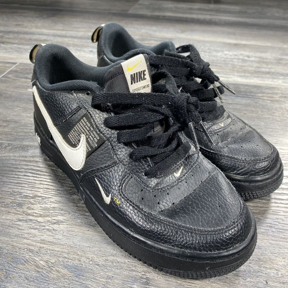 Nike Air Force 1 Sneakers Youth Size 6 Black
